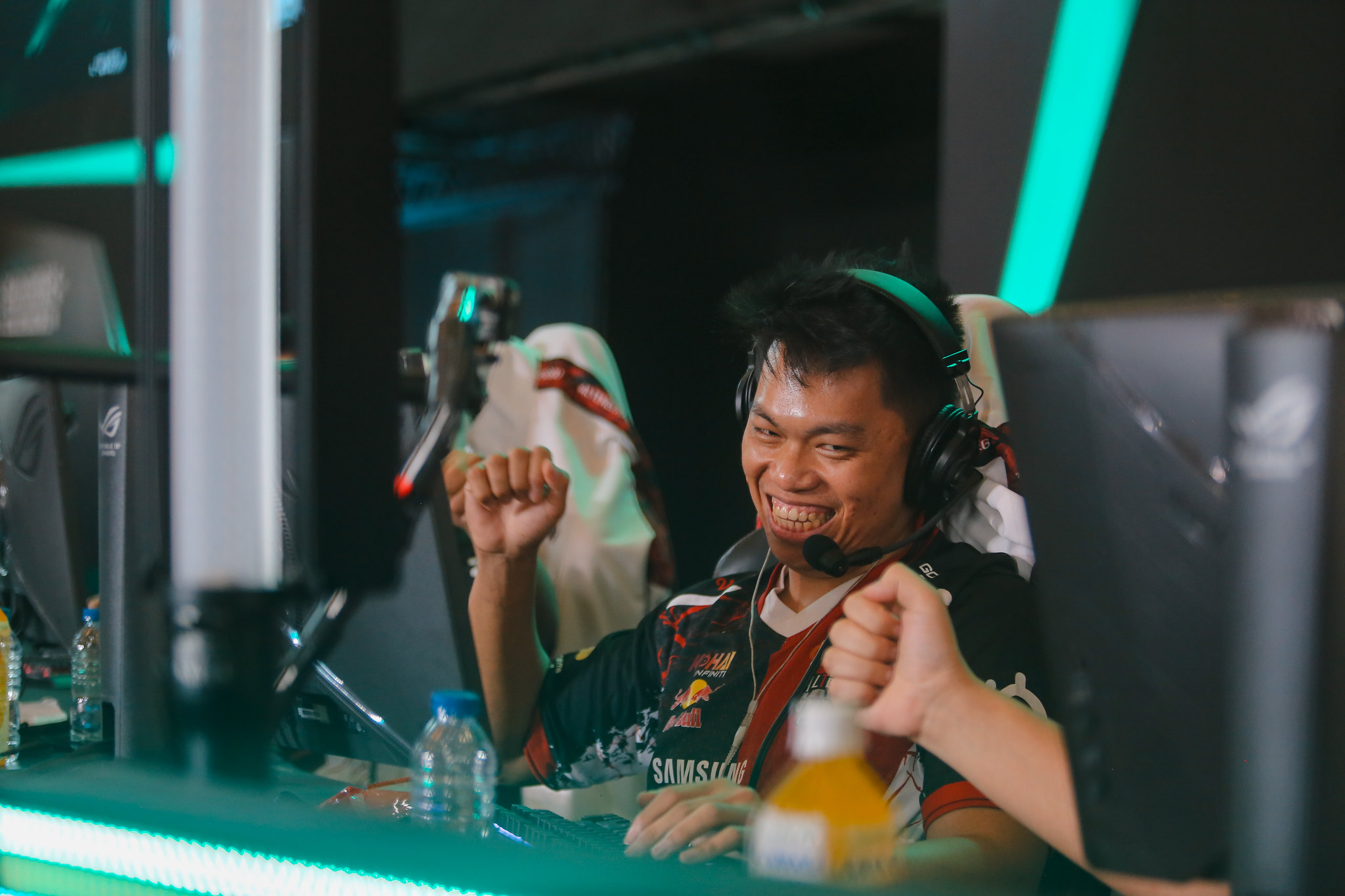 Kevin Gunawan -  professional player