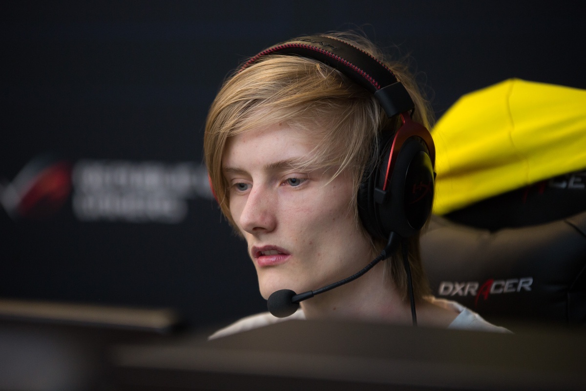Malthe Winther -  professional player