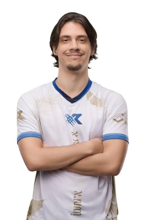 Aral Karaoğlanyan - IW NRX professional player