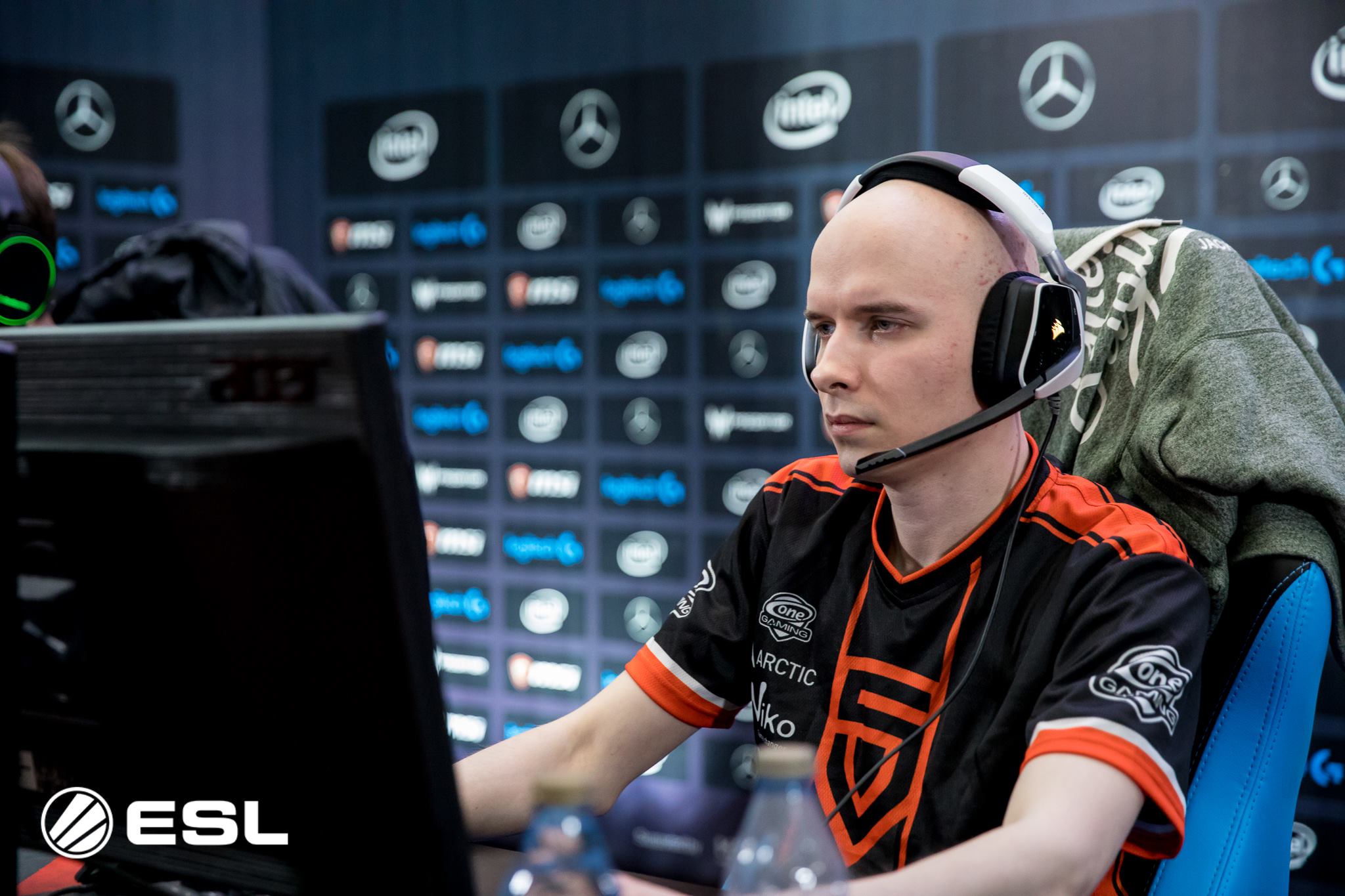 Joni Fält -  professional player