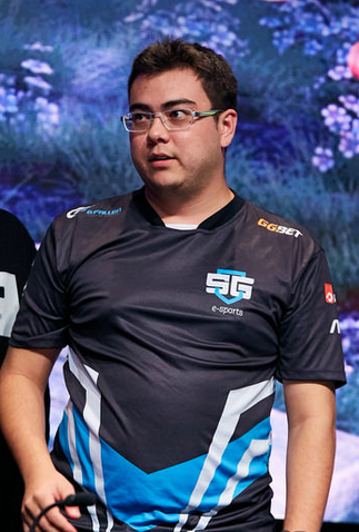 Emilano Ito Gerotto Yamakawa -  professional player