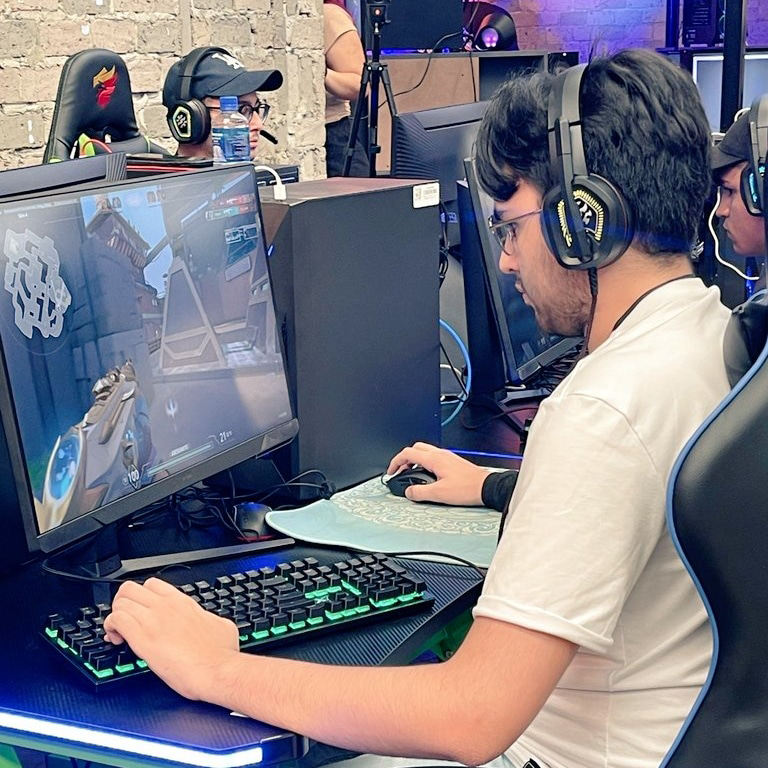 Alessandro Magno -  professional player